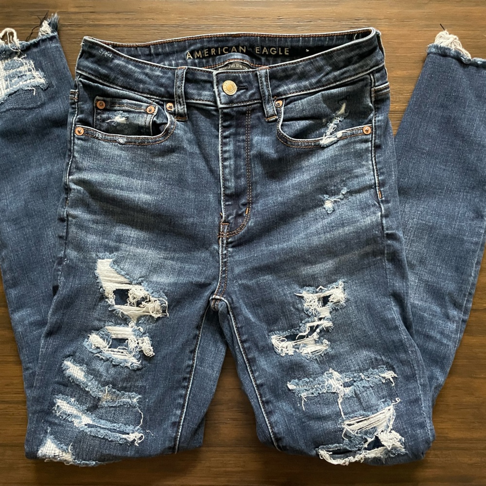 AE size 6 jeans blue jeans